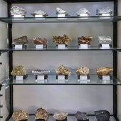 200件装大型矿物陈列标本
